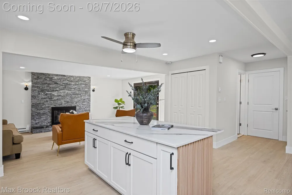1874 Hopkins Drive Wixom City, MI 48393