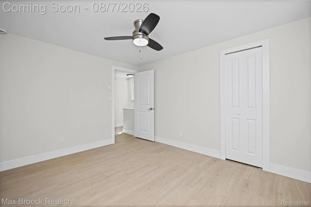 1874 Hopkins Drive Wixom City, MI 48393