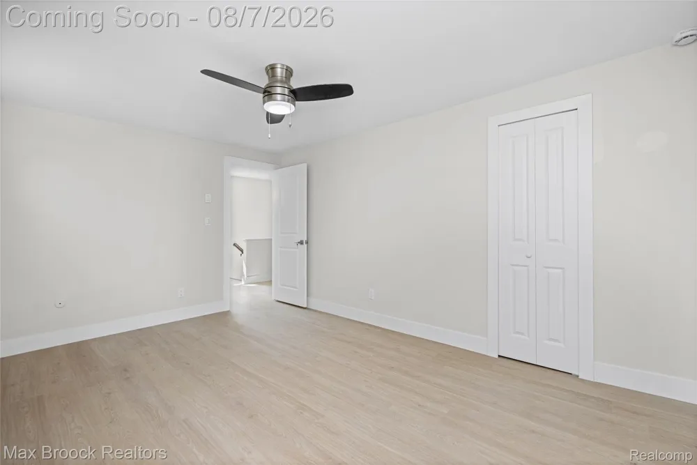 1874 Hopkins Drive Wixom City, MI 48393