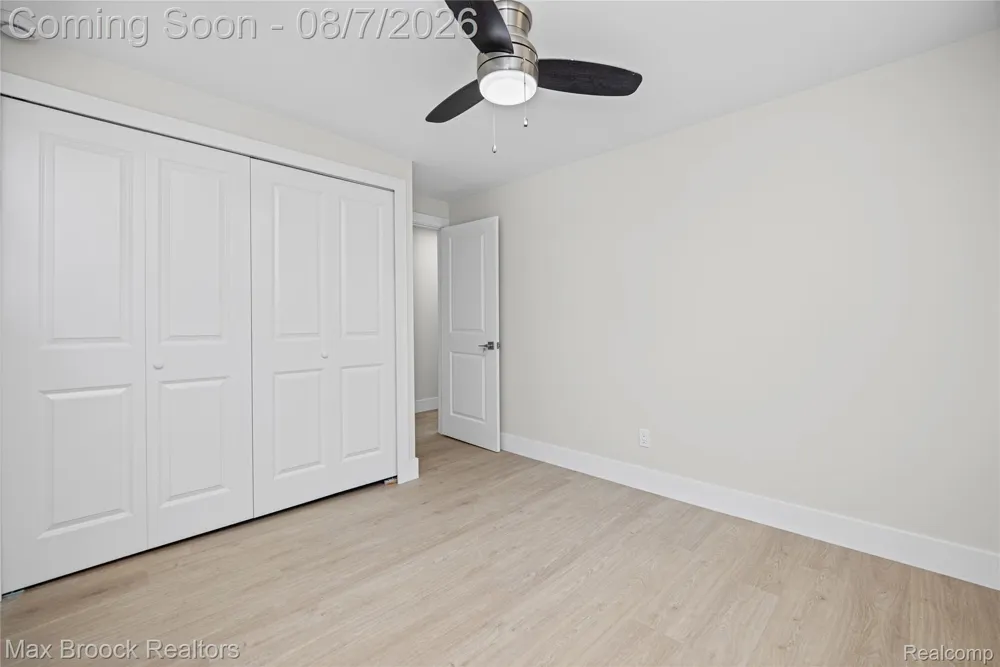 1874 Hopkins Drive Wixom City, MI 48393