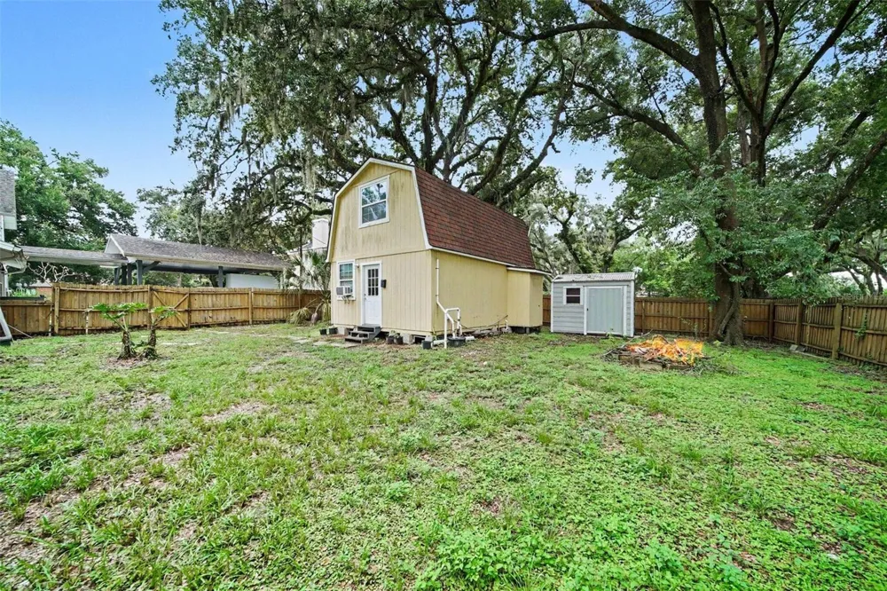 1509 W WINDHORST ROAD Brandon, FL 33510
