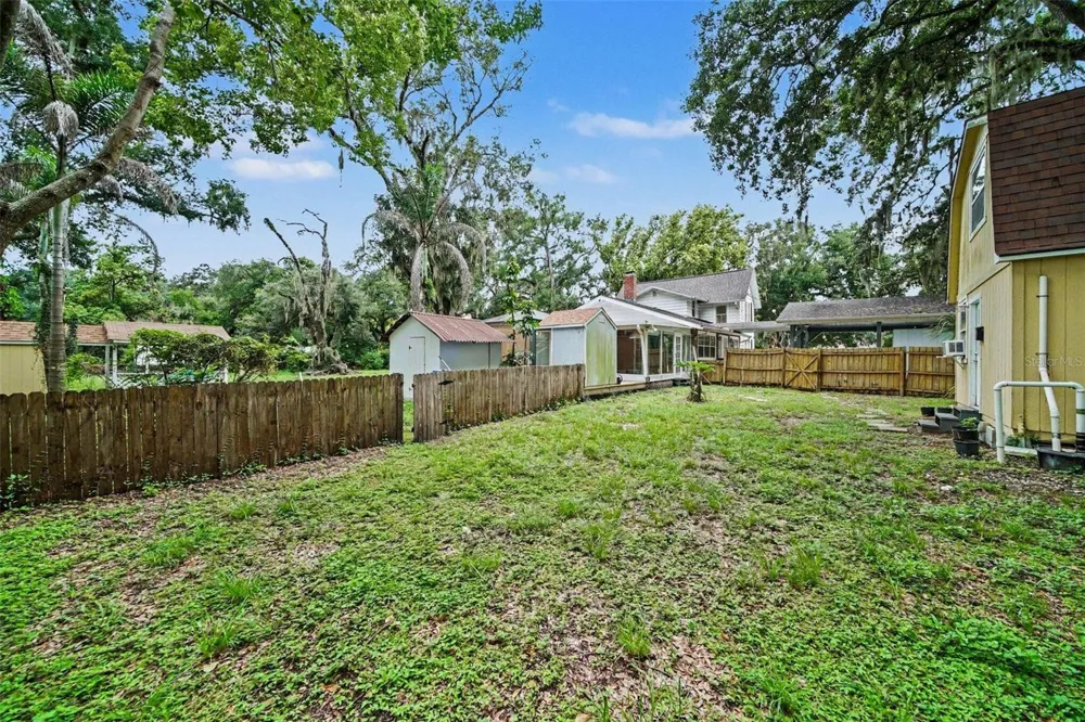 1509 W WINDHORST ROAD Brandon, FL 33510