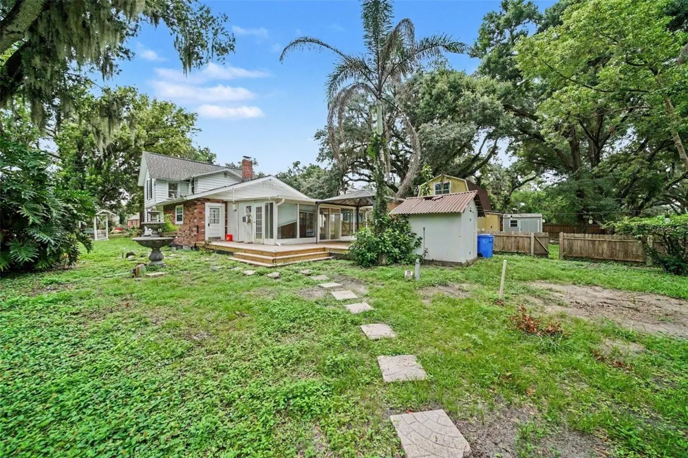 1509 W WINDHORST ROAD Brandon, FL 33510