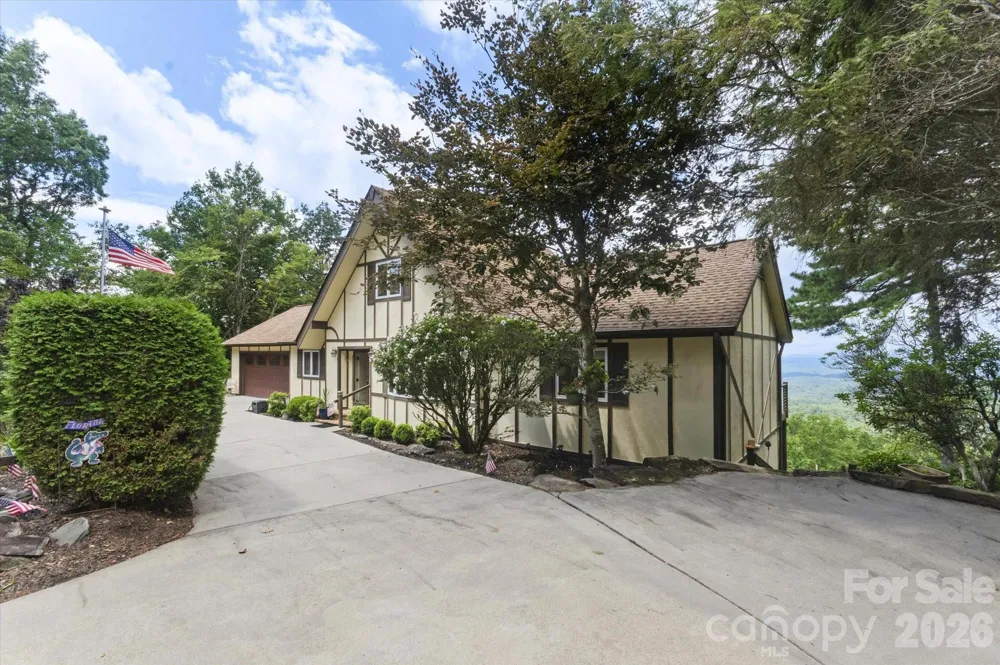 2484 Connestee Trail Brevard, NC 28712