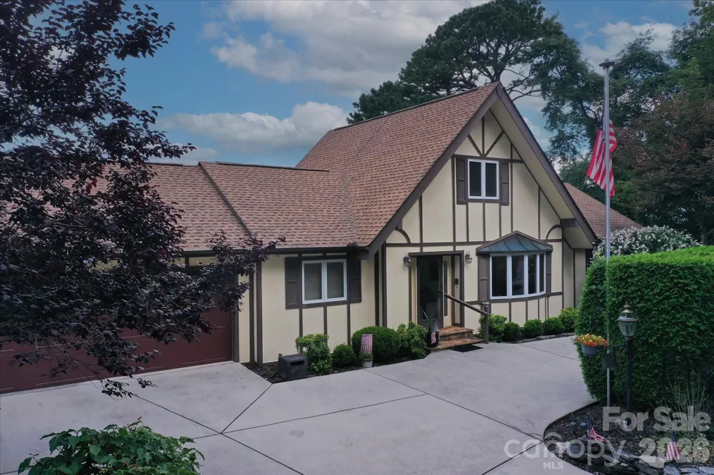 2484 Connestee Trail Brevard, NC 28712