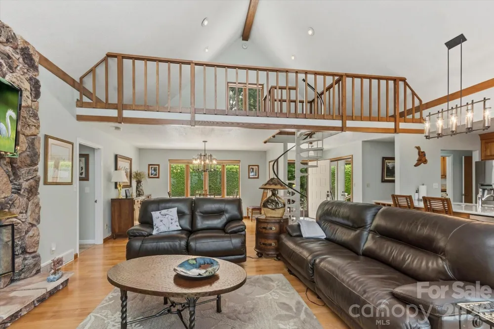 2484 Connestee Trail Brevard, NC 28712