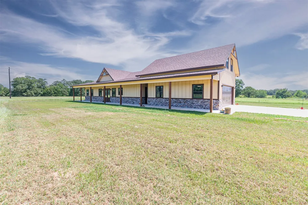2141 Rs County Road 2250 Alba, TX 75410