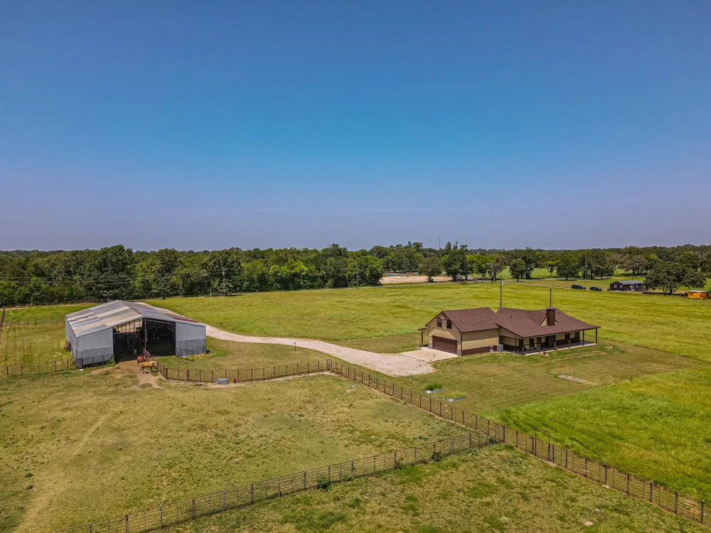 2141 Rs County Road 2250 Alba, TX 75410