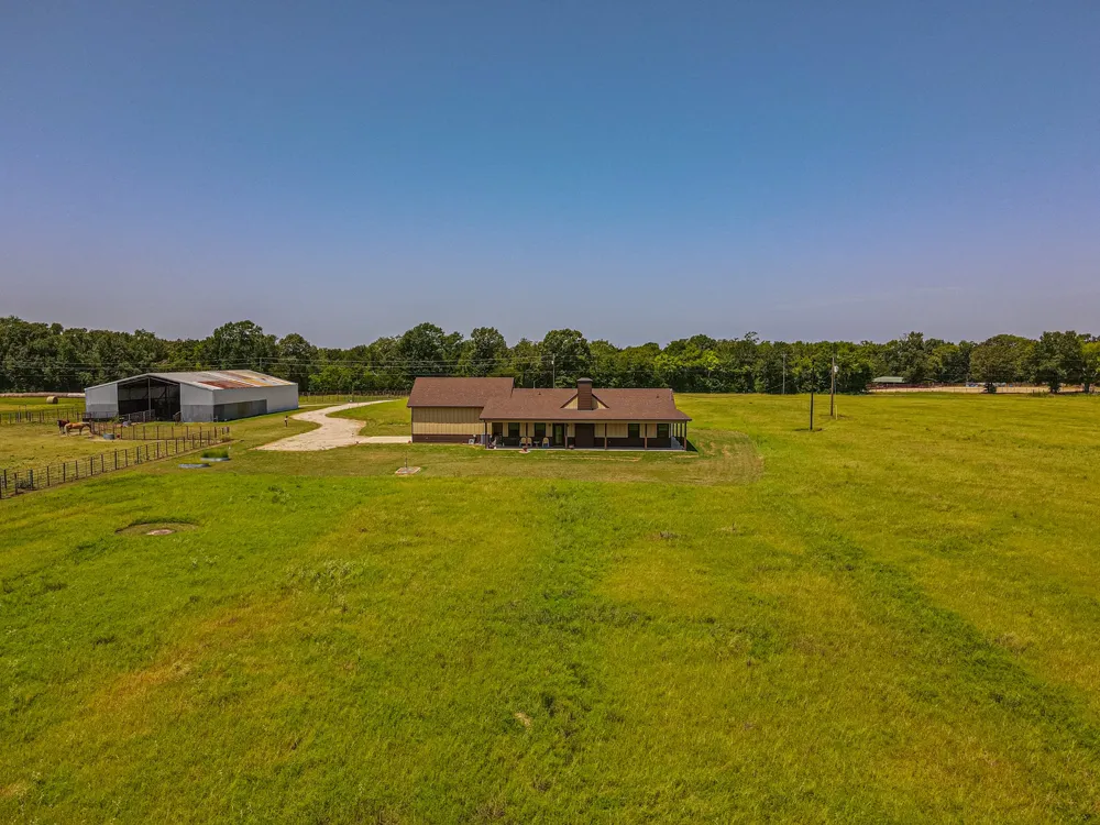 2141 Rs County Road 2250 Alba, TX 75410