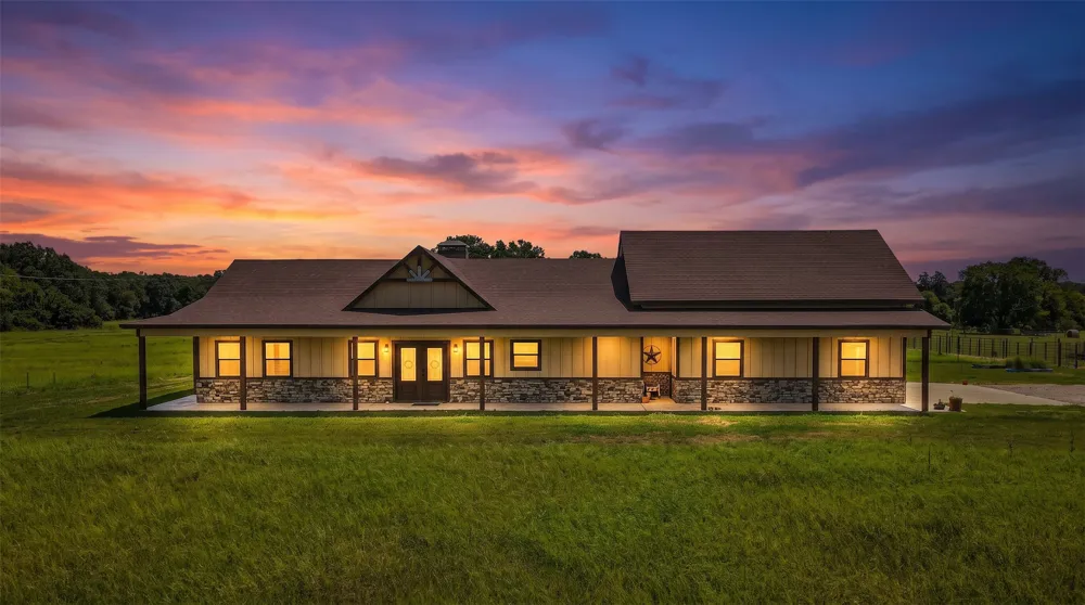 2141 Rs County Road 2250 Alba, TX 75410