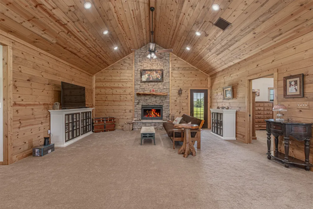 2141 Rs County Road 2250 Alba, TX 75410