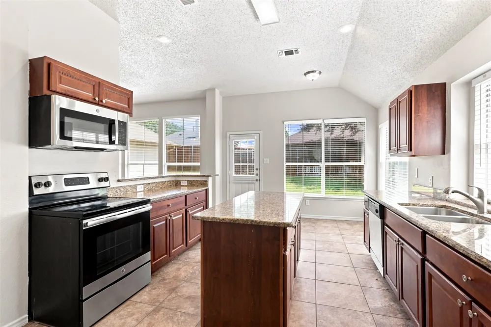 2005 Melissa Diane Street Mansfield, TX 76063