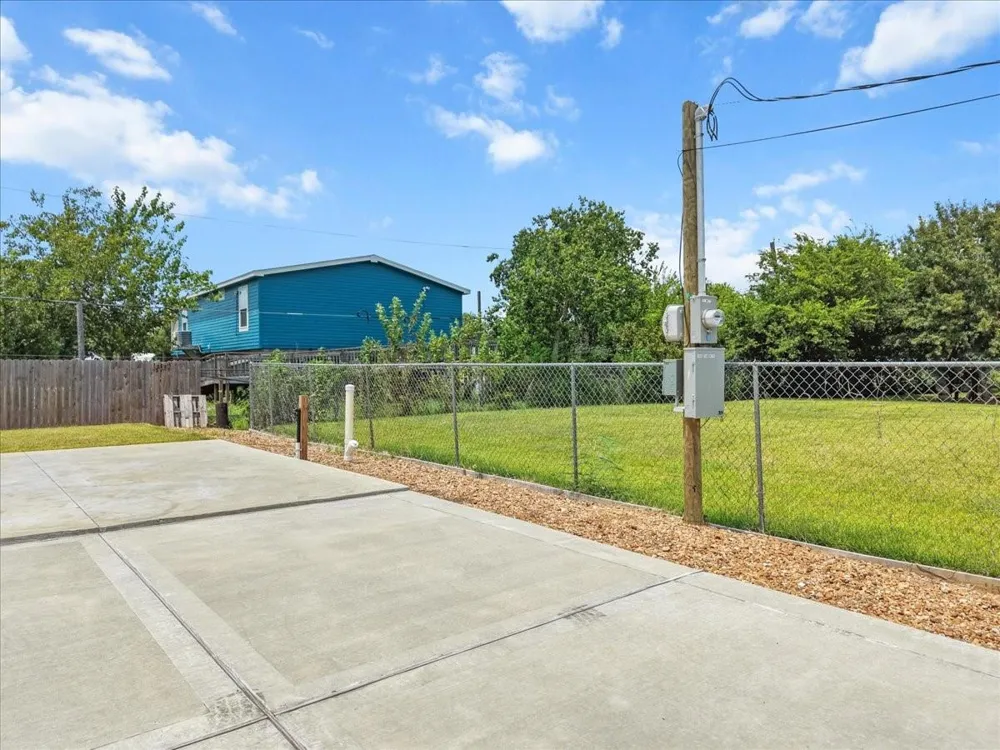1040 Star Drive San Leon, TX 77539