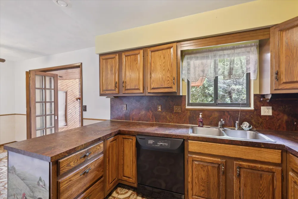 8886 Coleman Road Haslett, MI 48840