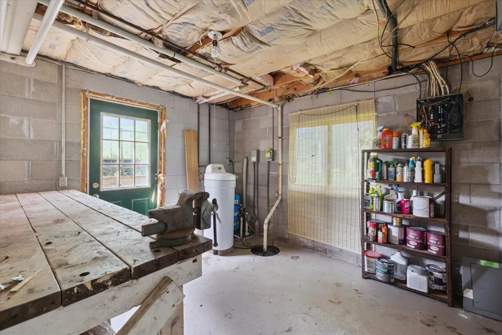 8886 Coleman Road Haslett, MI 48840