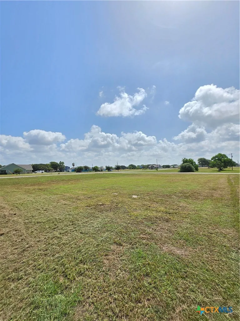 1102 Buckskin Drive Palacios, TX 77465