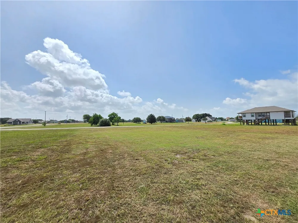 1102 Buckskin Drive Palacios, TX 77465