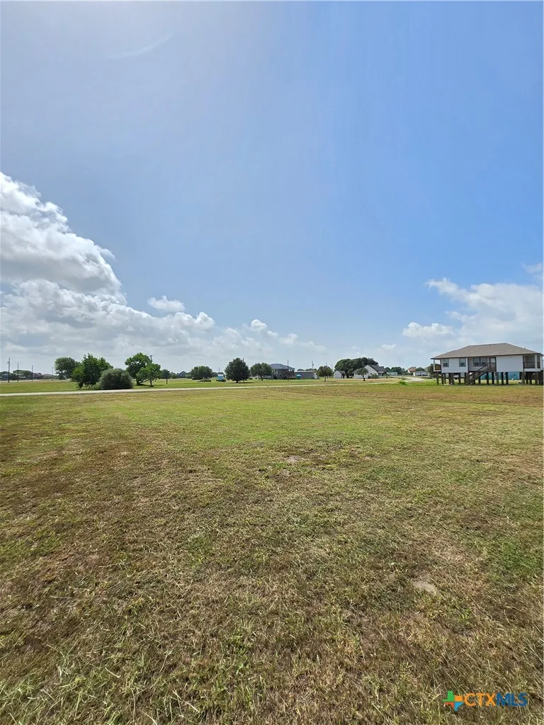 1102 Buckskin Drive Palacios, TX 77465