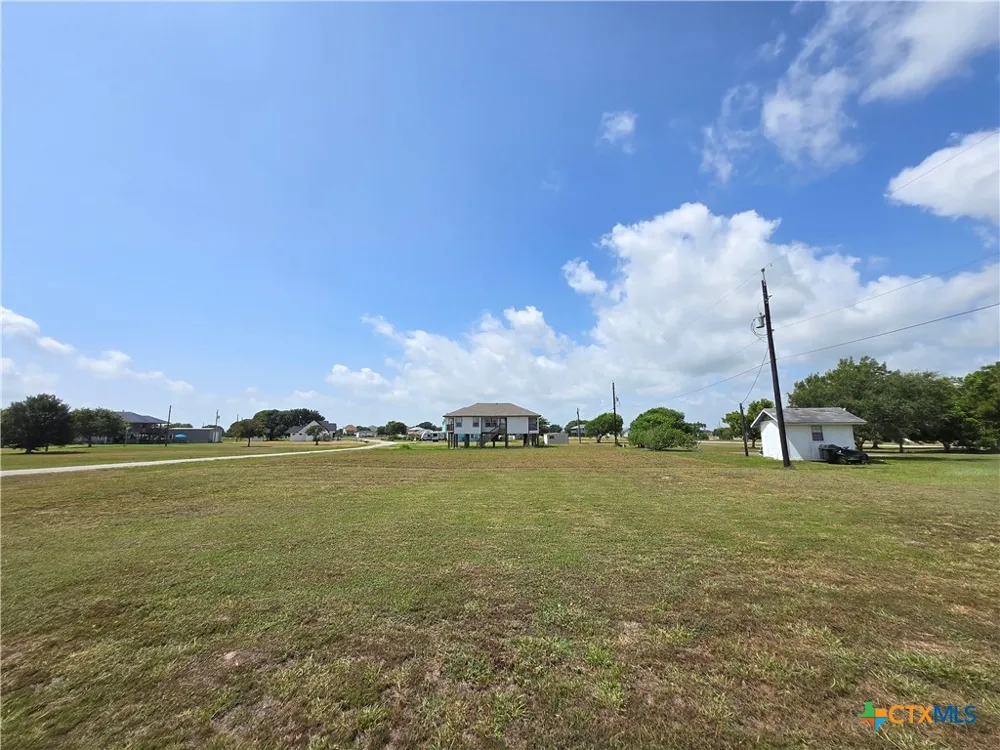 1102 Buckskin Drive Palacios, TX 77465