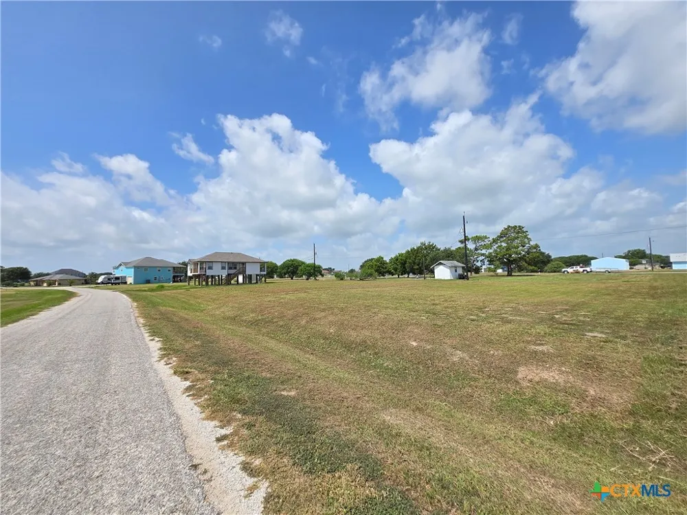 1102 Buckskin Drive Palacios, TX 77465