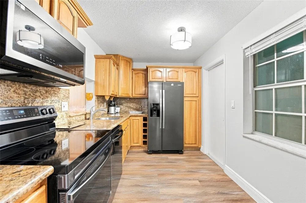 4141 NW 44th Ave #217 Lauderdale Lakes, FL 33319