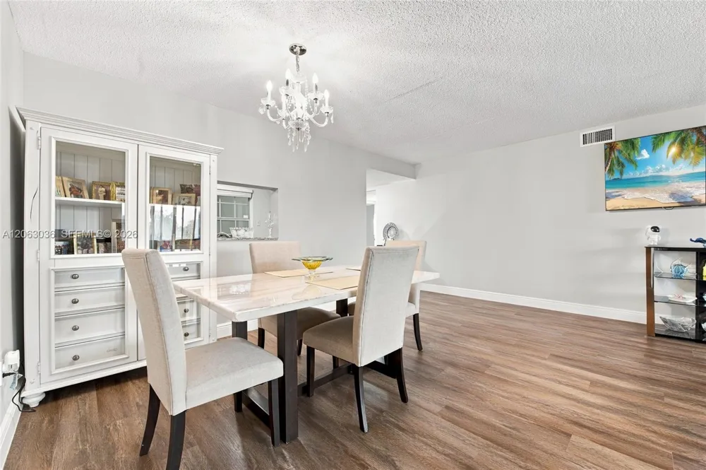 4141 NW 44th Ave #217 Lauderdale Lakes, FL 33319