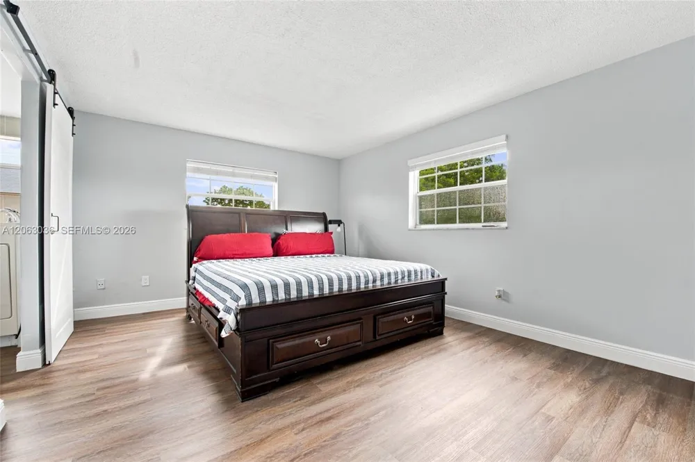 4141 NW 44th Ave #217 Lauderdale Lakes, FL 33319