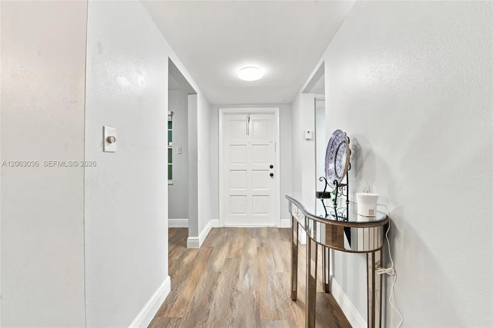 4141 NW 44th Ave #217 Lauderdale Lakes, FL 33319