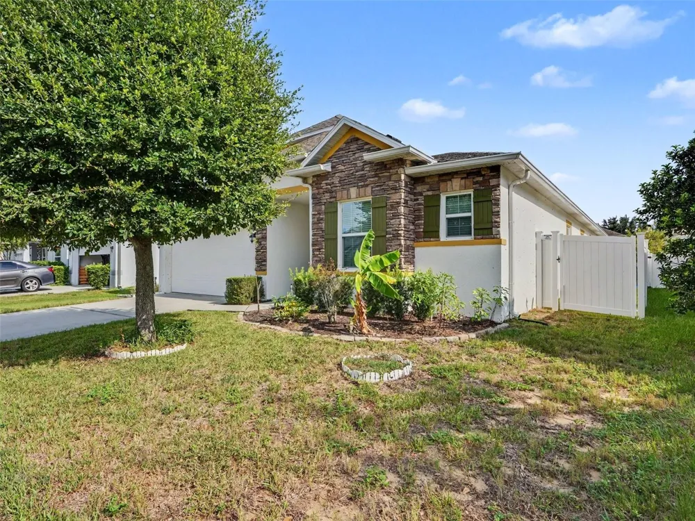 243 MILESTONE DRIVE Haines City, FL 33844