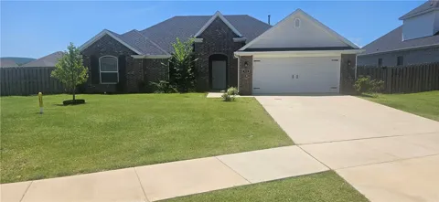 302 Emerald Woods