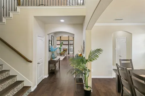 105 Parkside Drive