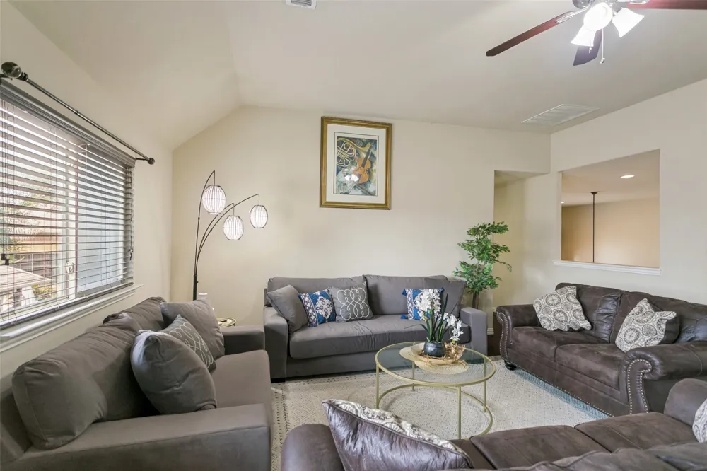 105 Parkside Drive Wylie, TX 75098