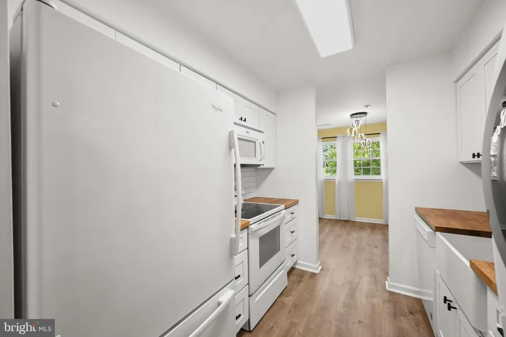 8393 MONTGOMERY RUN ROAD #L Ellicott City, MD 21043