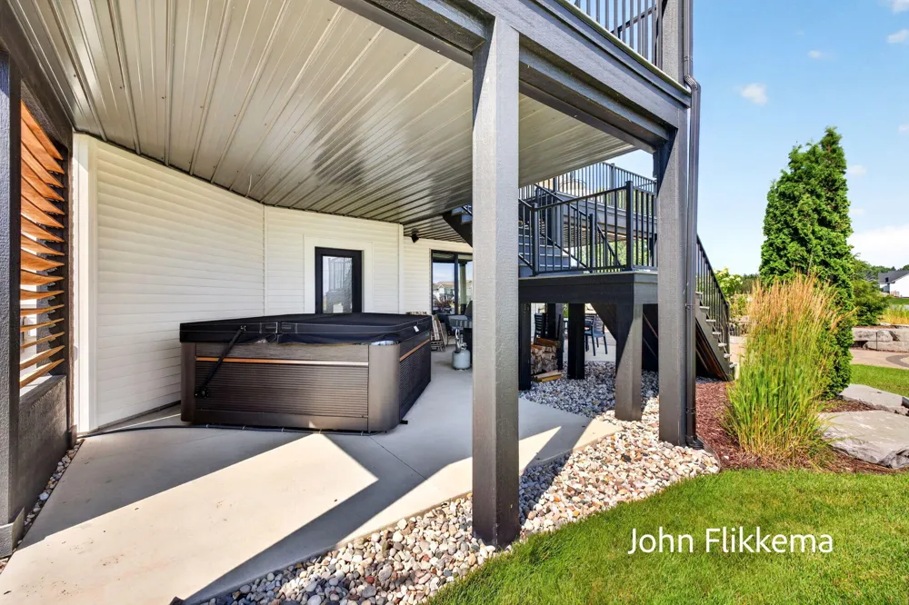 8326 Tantrum Drive Allendale, MI 49401