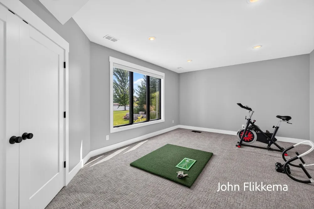 8326 Tantrum Drive Allendale, MI 49401
