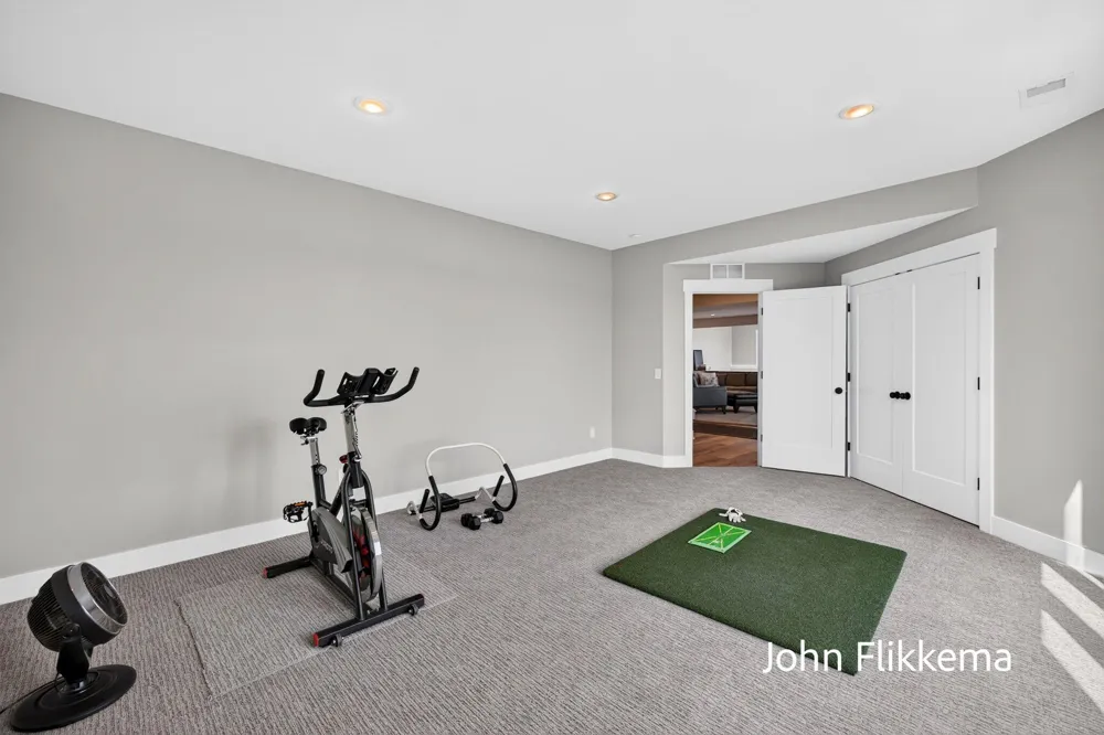 8326 Tantrum Drive Allendale, MI 49401