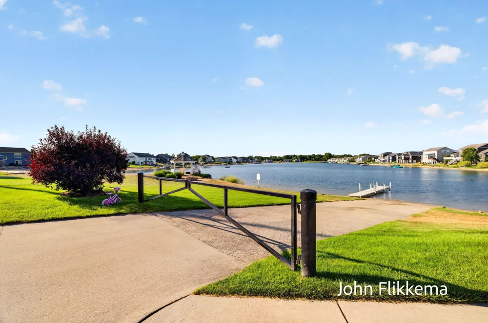 8326 Tantrum Drive Allendale, MI 49401