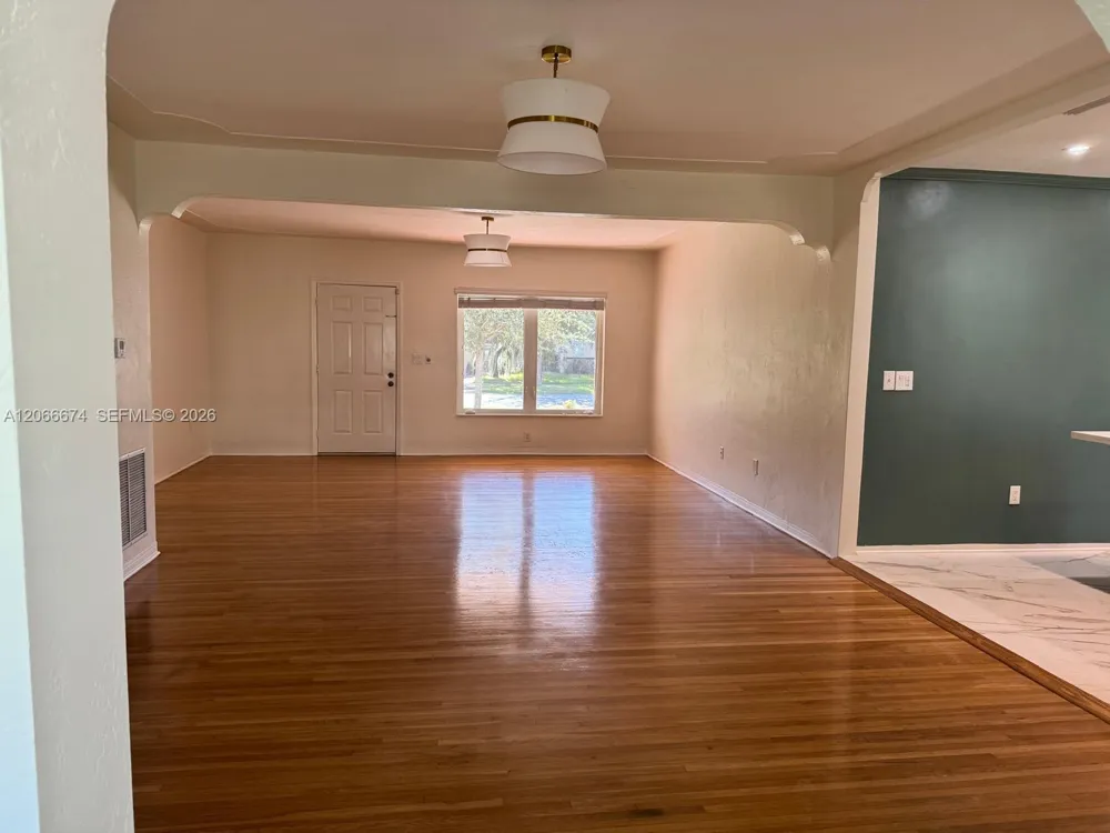 431 Candia Ave Coral Gables, FL 33134