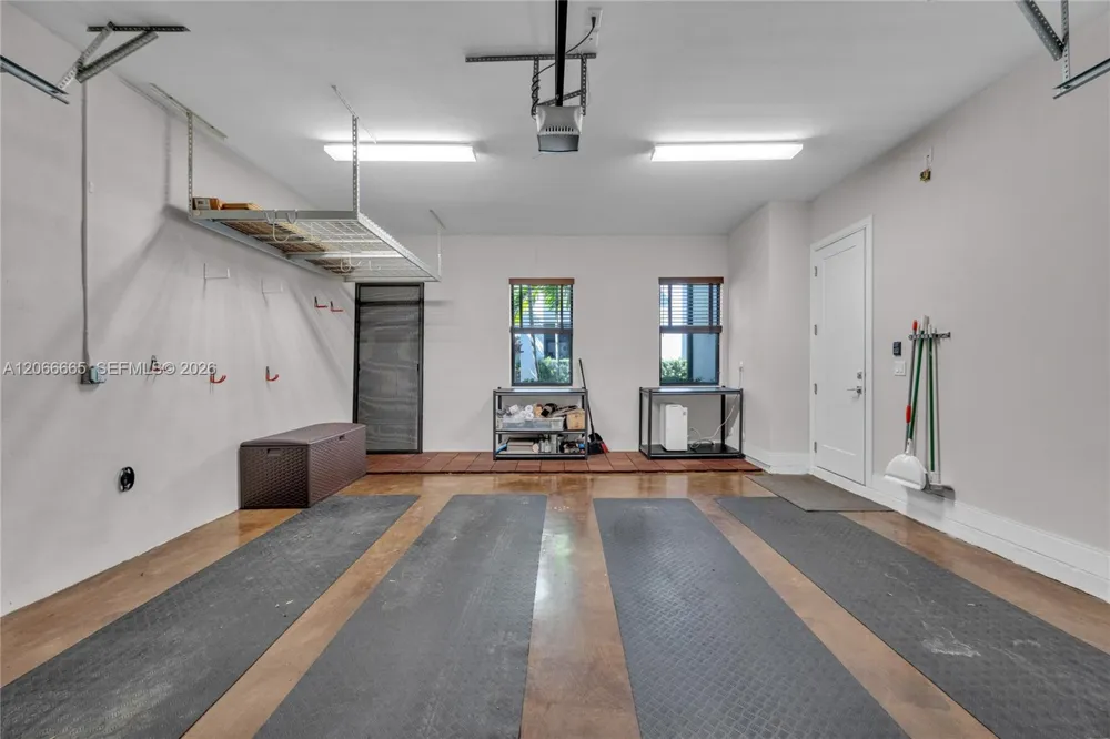 8217 NW 46th St Doral, FL 33166