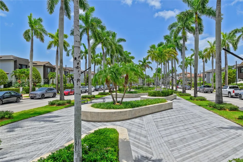 8217 NW 46th St Doral, FL 33166