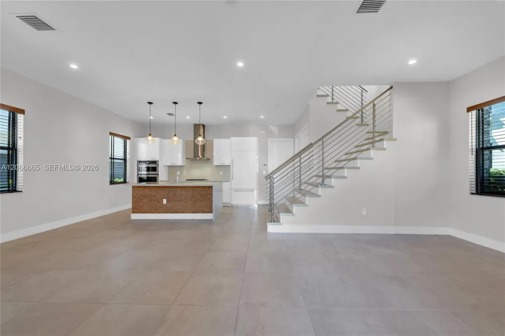 8217 NW 46th St Doral, FL 33166