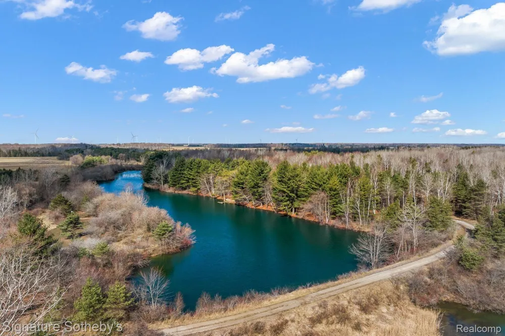 7699 MINNICK ROAD Rubicon Township, MI 48441