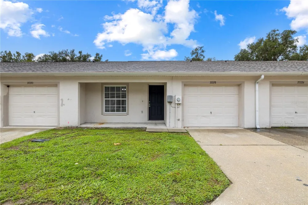 37228 GRASSY HILL LANE Dade City, FL 33525