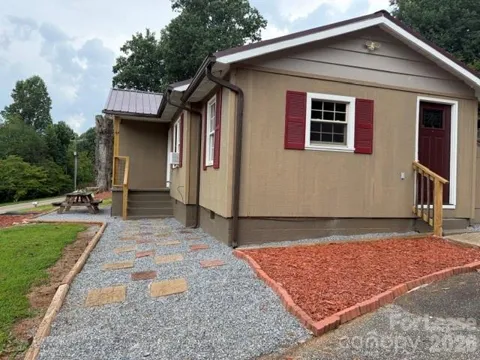 3262 Nix Creek Road