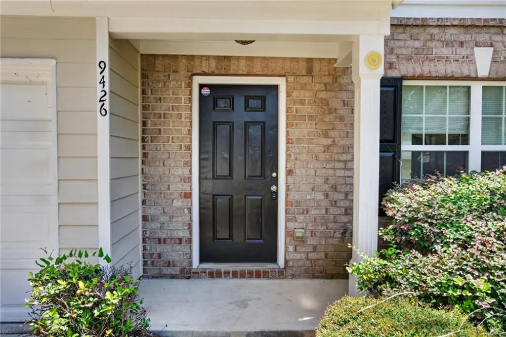 9426 Lakeview Road Union City, GA 30291