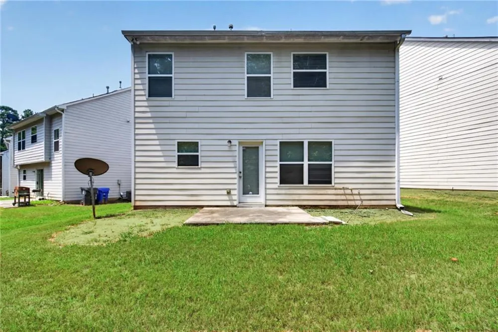 9426 Lakeview Road Union City, GA 30291