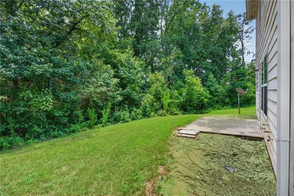 9426 Lakeview Road Union City, GA 30291