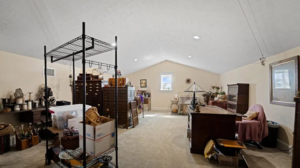 5 Providence Road Calvert, TX 77837