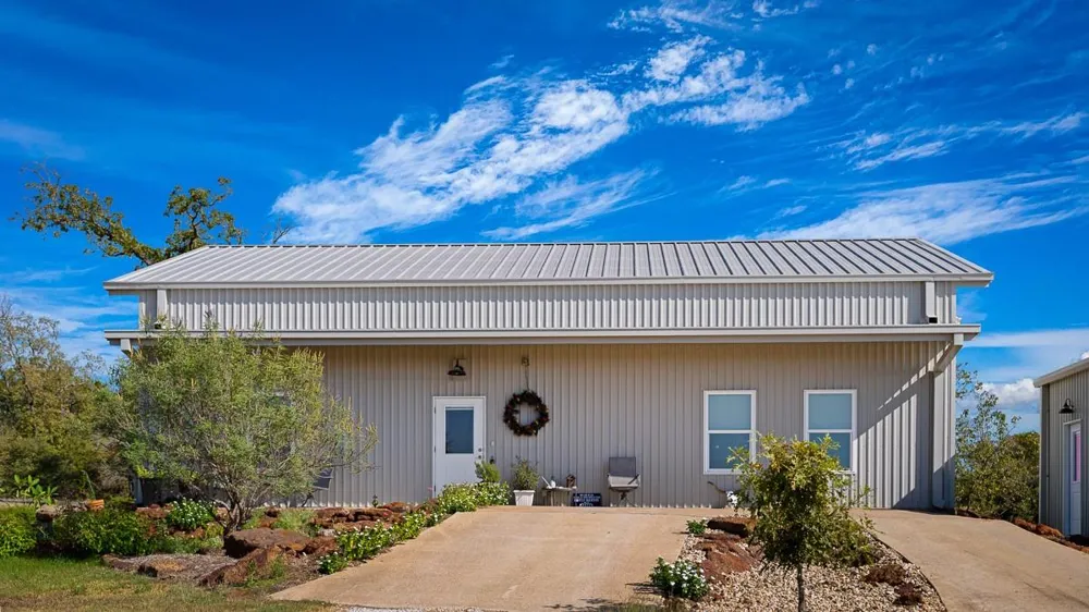 5 Providence Road Calvert, TX 77837