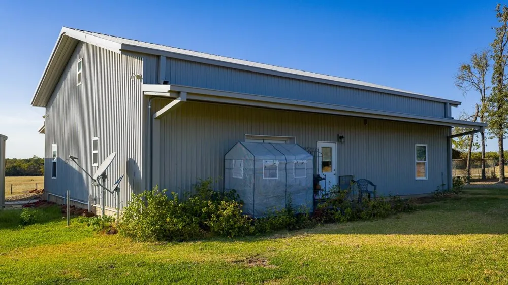 5 Providence Road Calvert, TX 77837